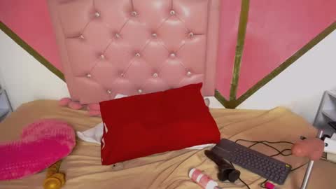 Baby online show from 12-19-25, 08:49