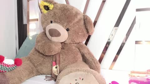 Snapshot of ebony_beautifull chatting on 12-03-24, 01:52 Luci online show from 12-03-24, 01:52