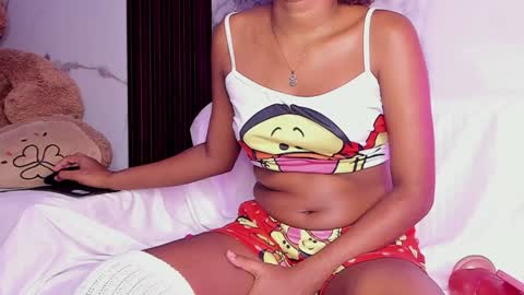 Snapshot of ebony_beautifull chatting on 02-06-25, 07:13 Luci online show from 02-06-25, 07:13