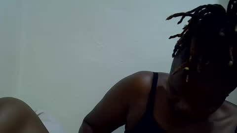 ebony_cuttey30 online show from 03-20-26, 04:12