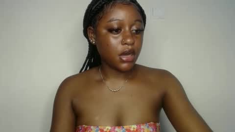 Snapshot of ebony_fatass chatting on 09-14-25, 07:18 Ella online show from 09-14-25, 07:18