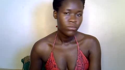Snapshot of ebony_lynne chatting on 06-18-26, 09:52 ebony_lynne online show from 06-18-26, 09:52