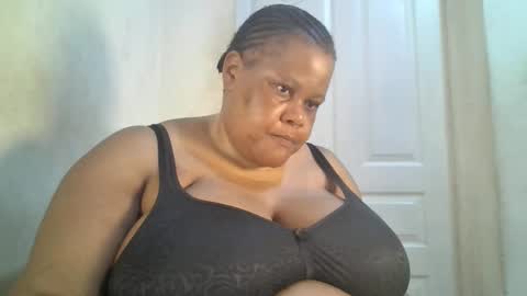 ebony_magixs online show from 09-24-25, 10:24