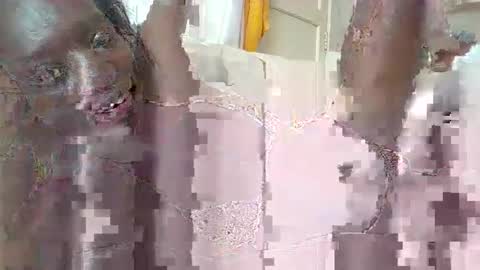 Snapshot of ebony_violet chatting on 03-18-26, 06:05 Ebony Violet online show from 03-18-26, 06:05