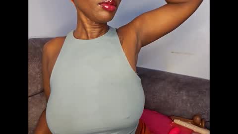 Ebony Melanie online show from 09-28-25, 10:04