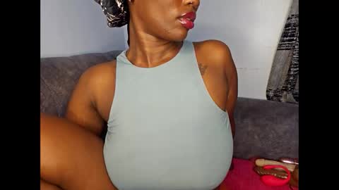 Ebony Melanie online show from 10-11-25, 11:14