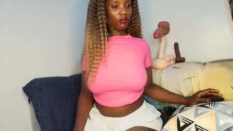 Snapshot of ebonycandymelani chatting on 05-07-26, 10:37 Ebony Melanie online show from 05-07-26, 10:37
