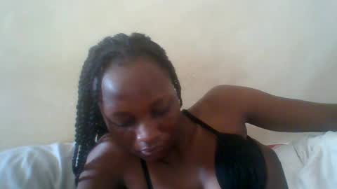 Snapshot of ebonycutegal4 chatting on 07-18-26, 10:52 MELLEN online show from 07-18-26, 10:52