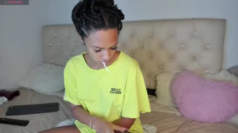 Snapshot of ebonygoddes03 chatting on 07-15-26, 10:26 Queen Ebony online show from 07-15-26, 10:26