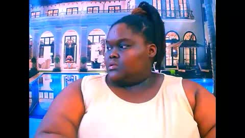 Snapshot of ebonyhotbuns4u2luv chatting on 04-23-26, 12:29 ebonyhotbuns4u2luv online show from 04-23-26, 12:29