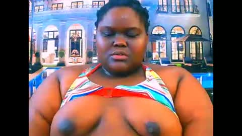 Snapshot of ebonyhotbuns4u2luv chatting on 05-05-26, 05:26 ebonyhotbuns4u2luv online show from 05-05-26, 05:26