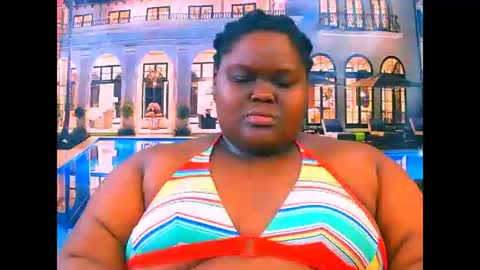 Snapshot of ebonyhotbuns4u2luv chatting on 05-08-26, 07:30 ebonyhotbuns4u2luv online show from 05-08-26, 07:30