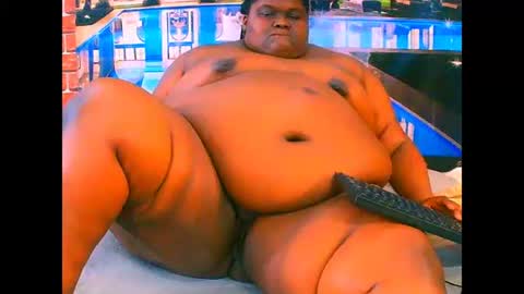Snapshot of ebonyhotbuns4u2luv chatting on 05-27-26, 02:03 ebonyhotbuns4u2luv online show from 05-27-26, 02:03