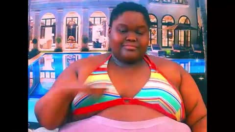 Snapshot of ebonyhotbuns4u2luv chatting on 06-04-26, 06:47 ebonyhotbuns4u2luv online show from 06-04-26, 06:47