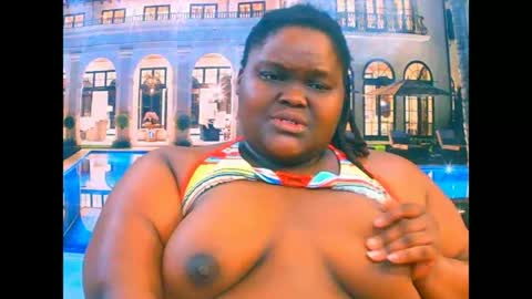 Snapshot of ebonyhotbuns4u2luv chatting on 06-11-26, 06:39 ebonyhotbuns4u2luv online show from 06-11-26, 06:39