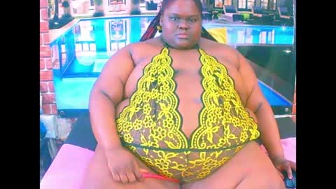 Snapshot of ebonyhotbuns4u2luv chatting on 07-22-26, 06:43 ebonyhotbuns4u2luv online show from 07-22-26, 06:43