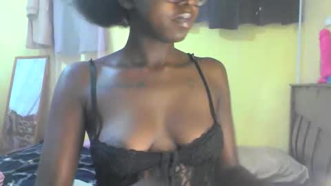 Ebonymuse2 online show from 03-28-26, 07:08
