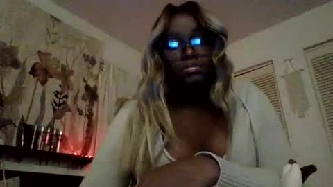 ebonyprincesssss online show from 01-08-26, 12:46