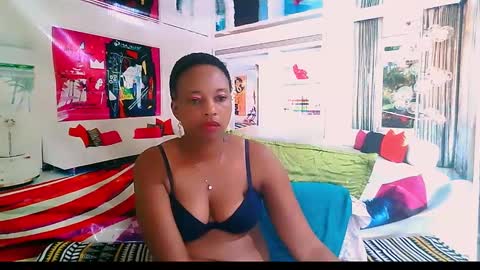 Snapshot of ebonyseductionz chatting on 01-07-25, 11:45 Zammy online show from 01-07-25, 11:45