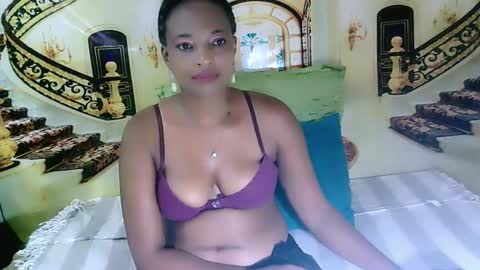 Snapshot of ebonyseductionz chatting on 01-10-25, 05:34 Zammy online show from 01-10-25, 05:34