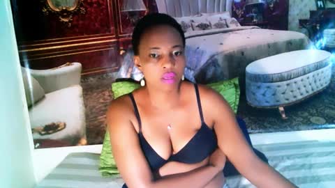 Snapshot of ebonyseductionz chatting on 01-15-25, 12:09 Zammy online show from 01-15-25, 12:09