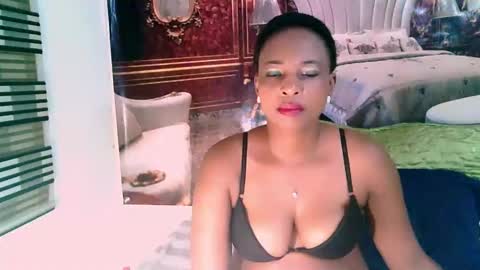 Snapshot of ebonyseductionz chatting on 01-20-25, 04:12 Zammy online show from 01-20-25, 04:12