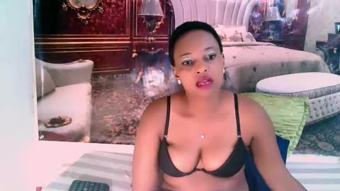Snapshot of ebonyseductionz chatting on 01-20-25, 07:14 Zammy online show from 01-20-25, 07:14