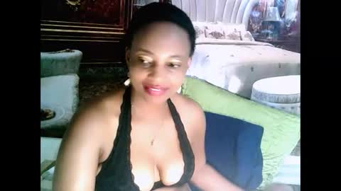 Snapshot of ebonyseductionz chatting on 01-22-25, 12:38 Zammy online show from 01-22-25, 12:38