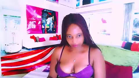 Snapshot of ebonyseductionz chatting on 01-25-25, 03:40 Zammy online show from 01-25-25, 03:40