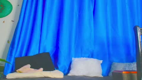 Snapshot of ebonysmilz88 chatting on 02-20-26, 10:05 ebonysmilz88 online show from 02-20-26, 10:05