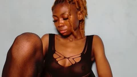 Snapshot of ebonyxxbabe chatting on 11-20-25, 02:01 ebonyxxbabe online show from 11-20-25, 02:01