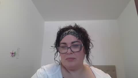 Snapshot of echo_dust chatting on 04-14-26, 08:31 echo_dust online show from 04-14-26, 08:31