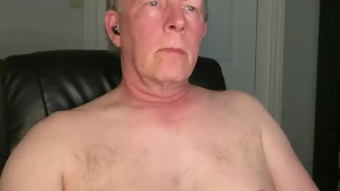 Snapshot of eddygl1968 chatting on 05-23-26, 02:50 Eddy online show from 05-23-26, 02:50