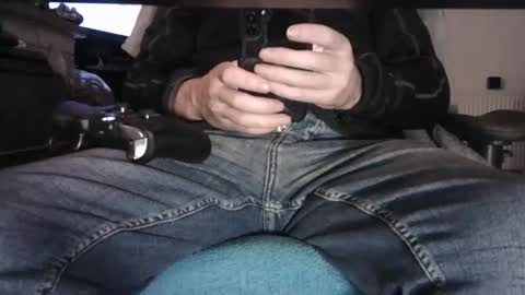 edged biker online show from 12-03-25, 05:11