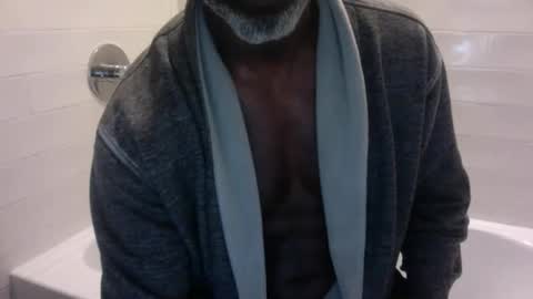 Snapshot of edgingdaddy chatting on 05-25-26, 11:05 Dad online show from 05-25-26, 11:05