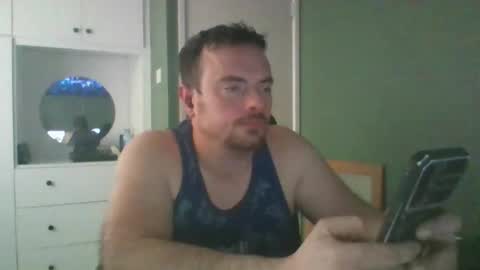 edhead1111434125 online show from 10-25-25, 08:55