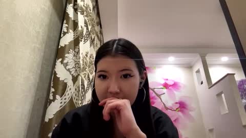 Eri online show from 02-20-26, 06:52