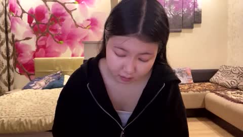 Eri online show from 03-16-26, 06:34