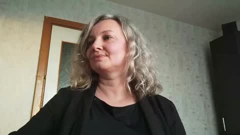 edithmanning online show from 05-04-26, 05:09