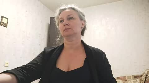 edithmanning online show from 06-06-26, 05:17