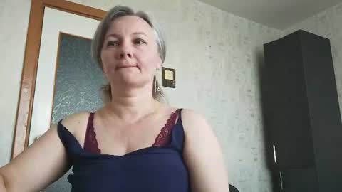 Snapshot of edithmanning chatting on 06-21-26, 06:05 edithmanning online show from 06-21-26, 06:05