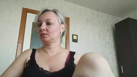 Snapshot of edithmanning chatting on 07-10-26, 07:01 edithmanning online show from 07-10-26, 07:01