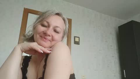 Snapshot of edithmanning chatting on 07-28-26, 06:53 edithmanning online show from 07-28-26, 06:53
