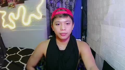 Snapshot of edrianburca052 chatting on 11-04-25, 08:30 urasian chub online show from 11-04-25, 08:30