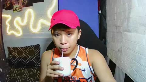 Snapshot of edrianburca052 chatting on 12-02-25, 06:25 urasian chub online show from 12-02-25, 06:25