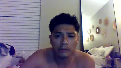 eduardo0084 online show from 12-24-24, 01:49