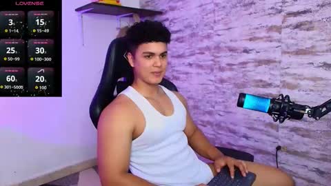 EDWARD CLARCK online show from 01-11-26, 04:01