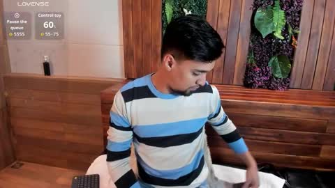 Eduardo online show from 11-16-25, 03:23