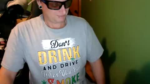 Snapshot of edwardaims_2please chatting on 06-22-26, 02:57 edwardaims_2please online show from 06-22-26, 02:57