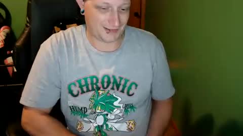 Snapshot of edwardaims_2please chatting on 07-29-26, 02:21 edwardaims_2please online show from 07-29-26, 02:21